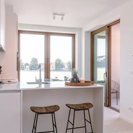 Huswell - Stylish With Terrace Near The 아파트 오스텐드